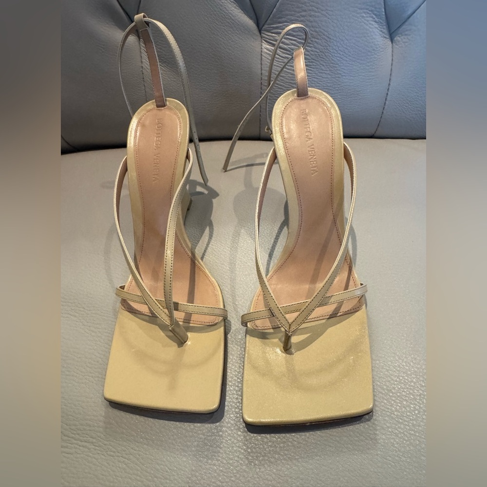 Bottega Veneta Cream Strappy Square-Toe Heels